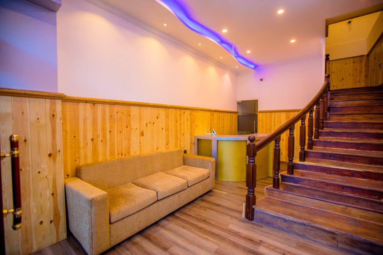 Huddle Hotel Nuwara Eliya Ngoại thất bức ảnh