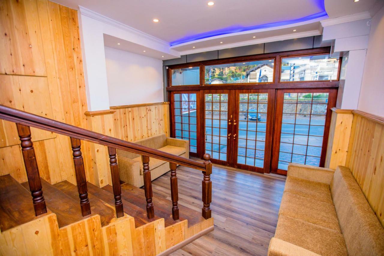 Huddle Hotel Nuwara Eliya Ngoại thất bức ảnh